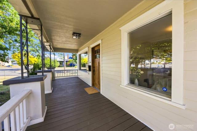 Property photo for 4501 Pacific Avenue, Tacoma photo 4