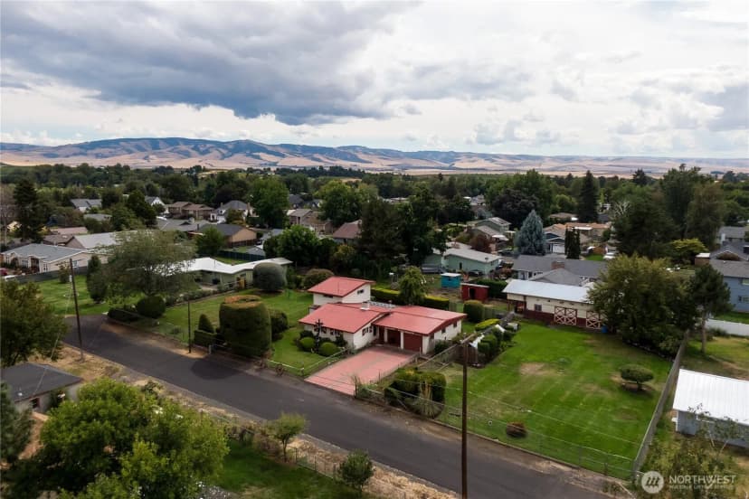 Property photo for 1850 Delmont Street, Walla Walla photo 2