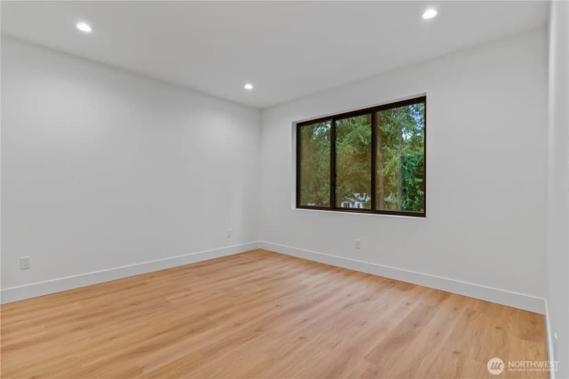 Property photo for 8 Shooting Star Court, Bellingham photo 32