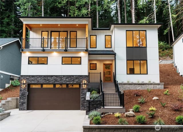 Property photo for 8 Shooting Star Court, Bellingham