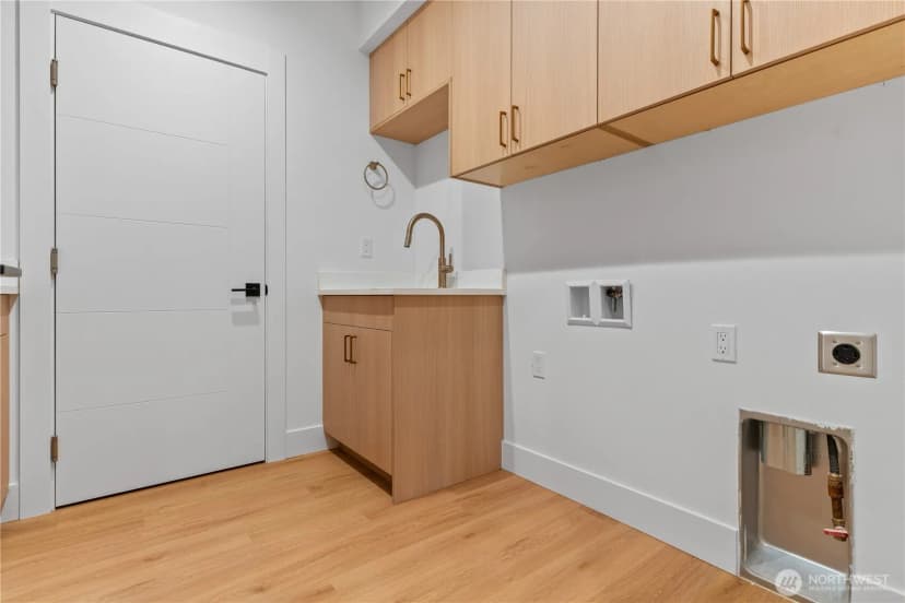 Property photo for 8 Shooting Star Court, Bellingham photo 39