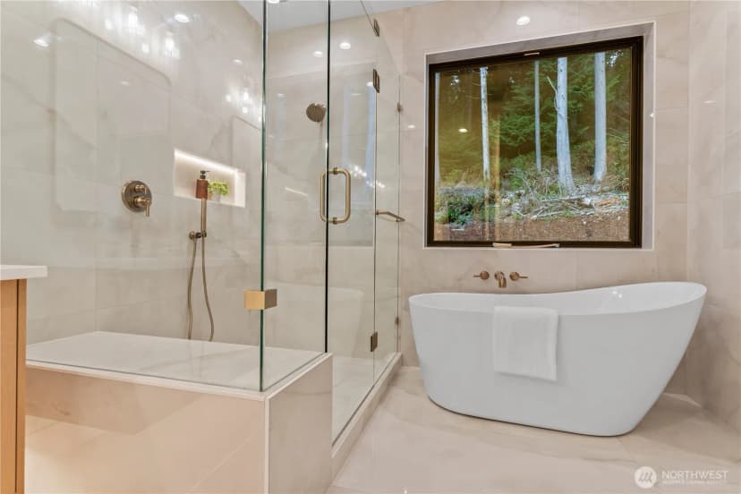 Property photo for 8 Shooting Star Court, Bellingham photo 24
