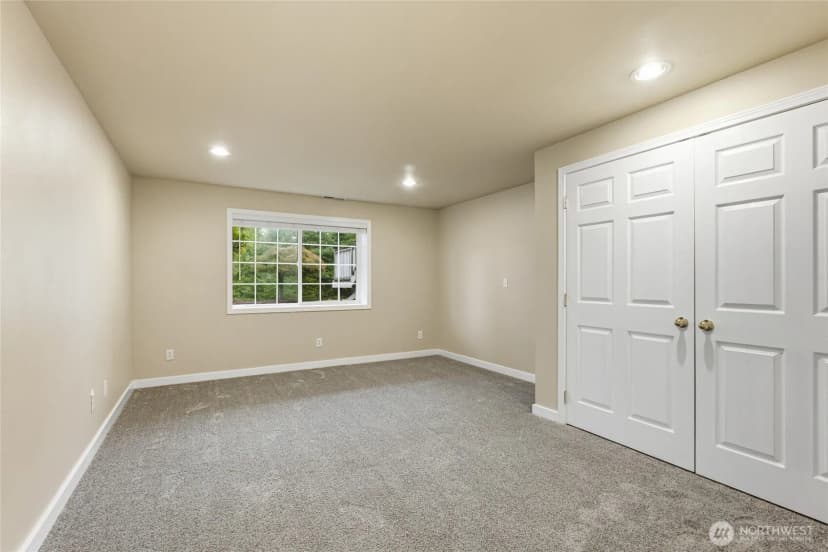 Property photo for 22525 141st Avenue Se, Kent photo 23