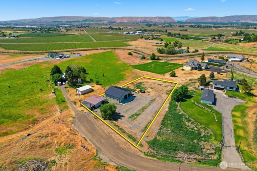 Property photo for 0 Oliver Drive, Yakima photo 2