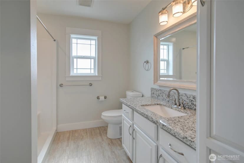 Property photo for 1092 Crestshire Loop Sw, Ocean Shores photo 19