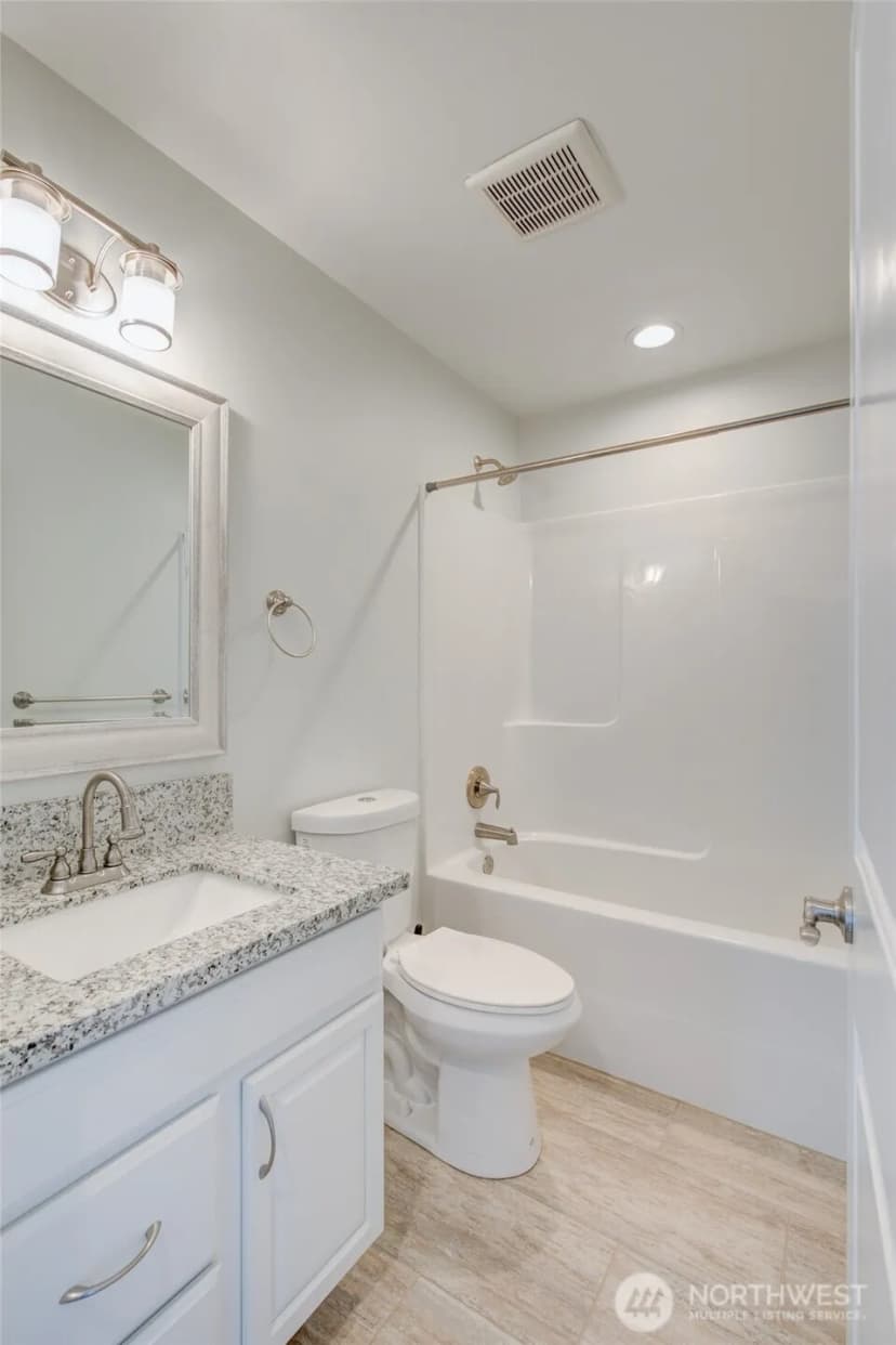 Property photo for 1092 Crestshire Loop Sw, Ocean Shores photo 24