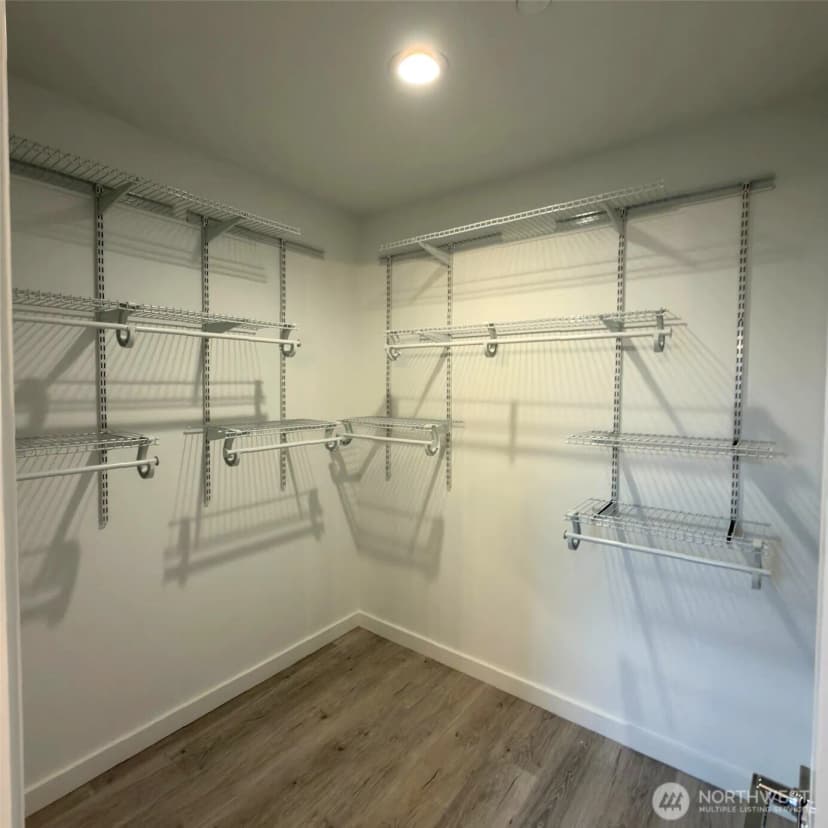 Property photo for 648 B Sw 139th Street, Burien photo 13