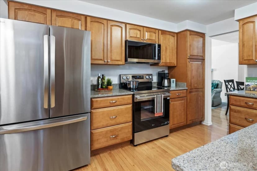 Property photo for 22414 Ne 12th Court, Sammamish photo 12