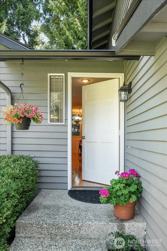 Property photo for 22414 Ne 12th Court, Sammamish photo 3