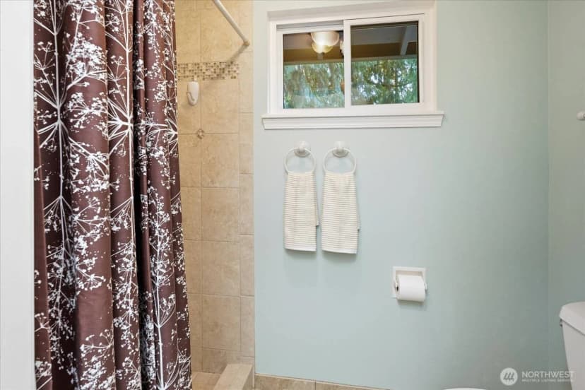 Property photo for 22414 Ne 12th Court, Sammamish photo 29