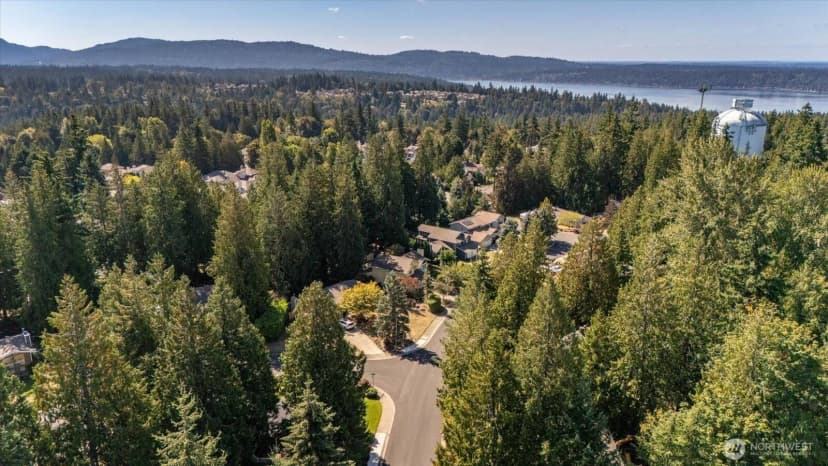 Property photo for 22414 Ne 12th Court, Sammamish photo 38