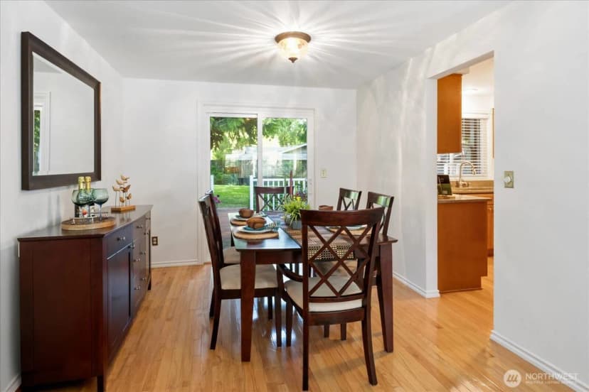 Property photo for 22414 Ne 12th Court, Sammamish photo 9