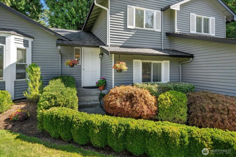 Property photo for 22414 Ne 12th Court, Sammamish photo 2