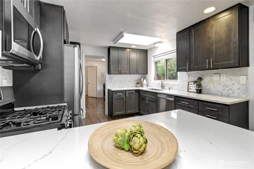 Property photo for 8106 228th Street Sw, Edmonds photo 13
