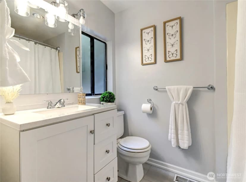 Property photo for 8106 228th Street Sw, Edmonds photo 23