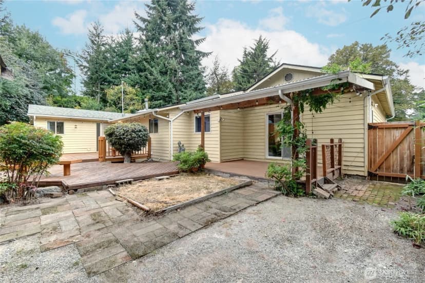 Property photo for 8106 228th Street Sw, Edmonds photo 30
