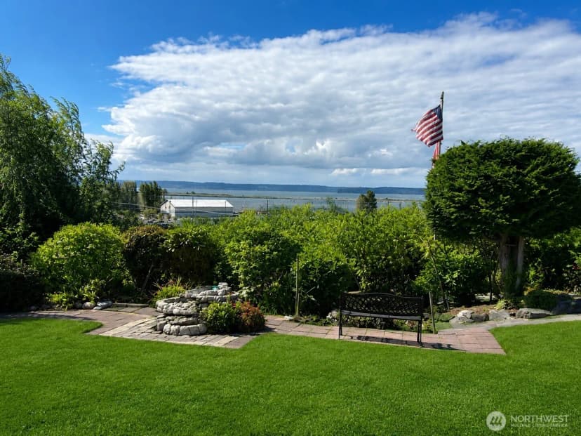 Property photo for 202 Alverson Boulevard, Everett photo 35