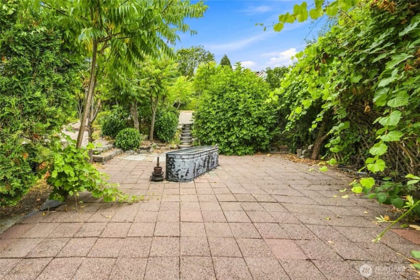 Property photo for 202 Alverson Boulevard, Everett photo 36