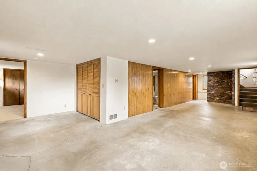 Property photo for 202 Alverson Boulevard, Everett photo 25