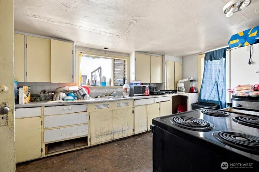 Property photo for 703 N 5th Street, Grandview photo 4