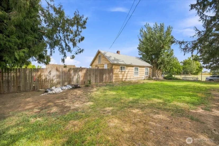 Property photo for 703 N 5th Street, Grandview photo 14