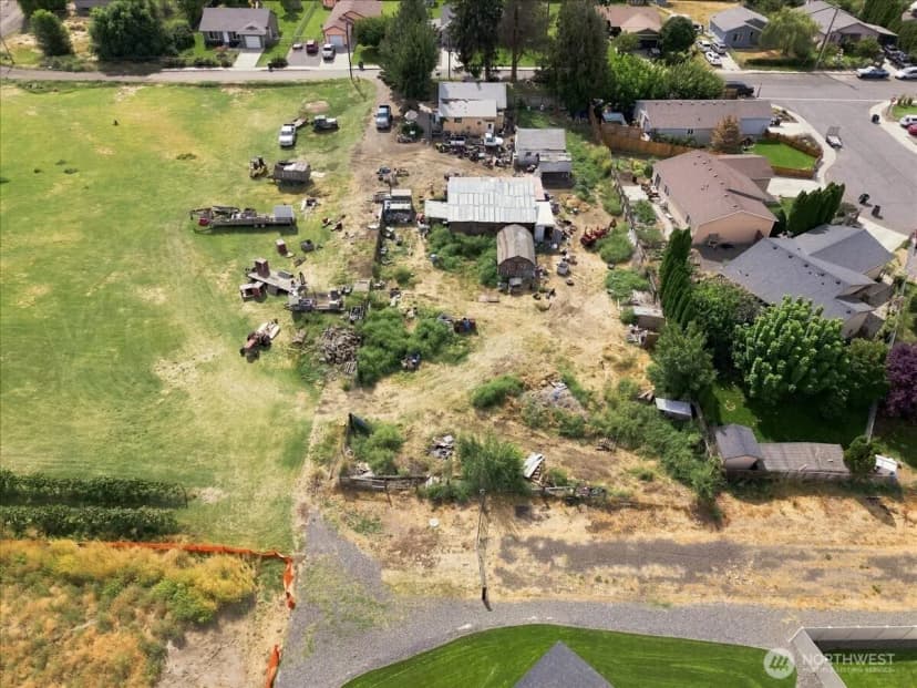 Property photo for 703 N 5th Street, Grandview photo 22