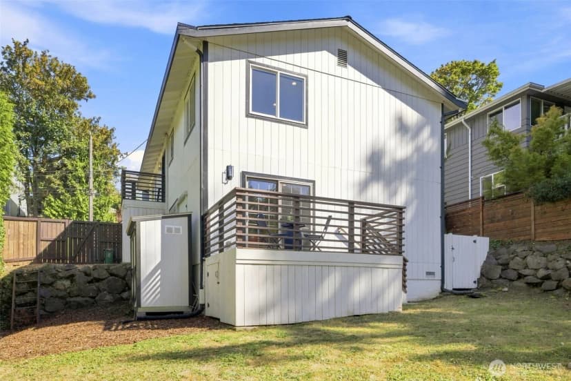 Property photo for 4617 47th Avenue S, Seattle photo 28