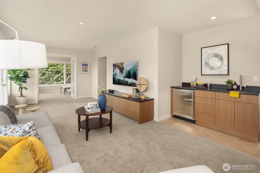 Property photo for 1622 5th Avenue N, Seattle photo 19