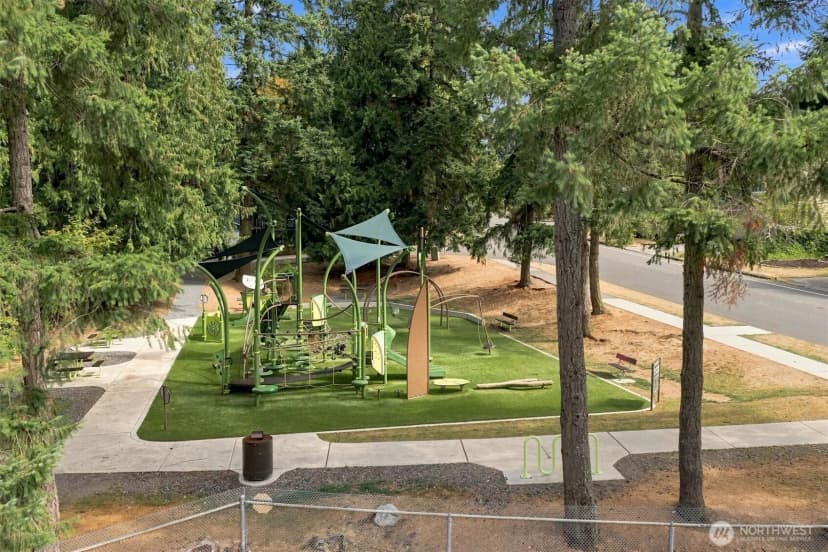 Property photo for 17323 26th Avenue Se, Bothell photo 35