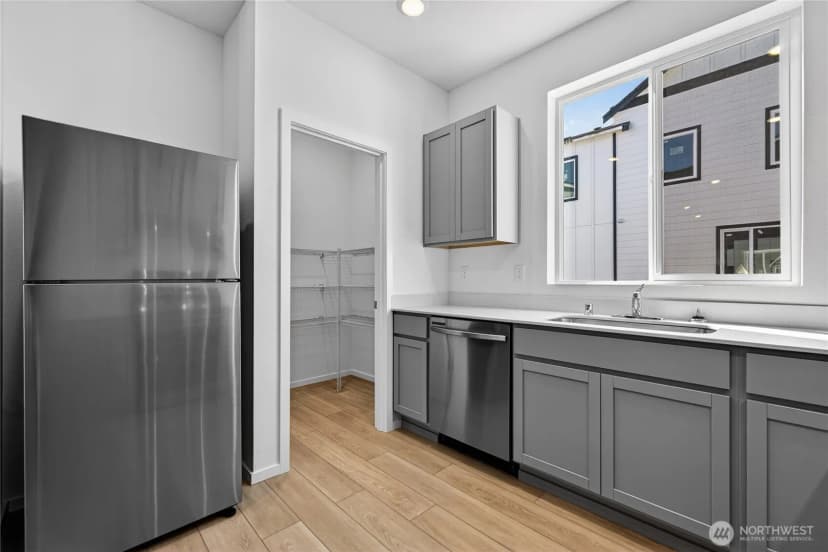 Property photo for 34088 Pinnacle Peak Avenue Se, Black Diamond photo 16