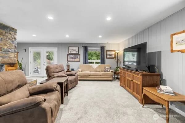 Property photo for 28467 E Gilligan Creek Road, Sedro Woolley photo 13