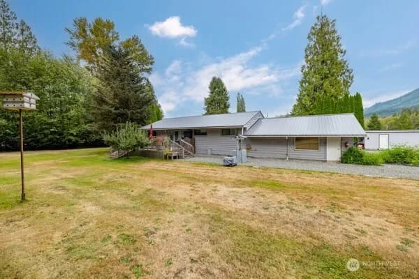Property photo for 28467 E Gilligan Creek Road, Sedro Woolley photo 25