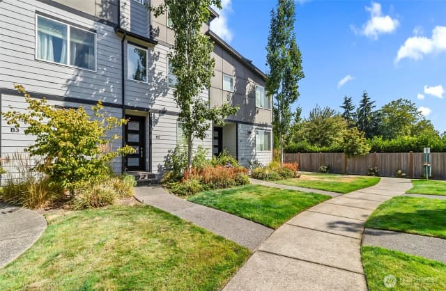 Property photo for 3230 148th Street Sw #b2, Lynnwood photo 2