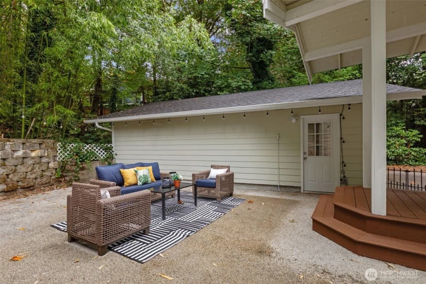 Property photo for 16931 Se Newport Way, Bellevue photo 11