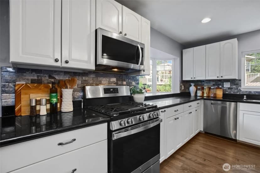 Property photo for 16931 Se Newport Way, Bellevue photo 20