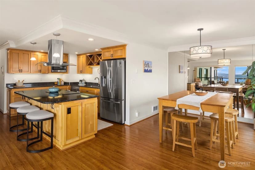 Property photo for 100 Ward Street #601, Seattle photo 15