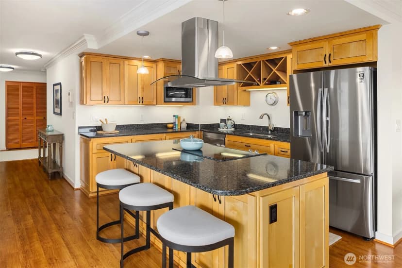 Property photo for 100 Ward Street #601, Seattle photo 16