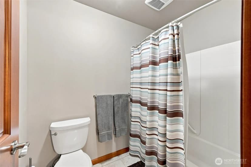 Property photo for 5218 Sparrow Court, Ferndale photo 27