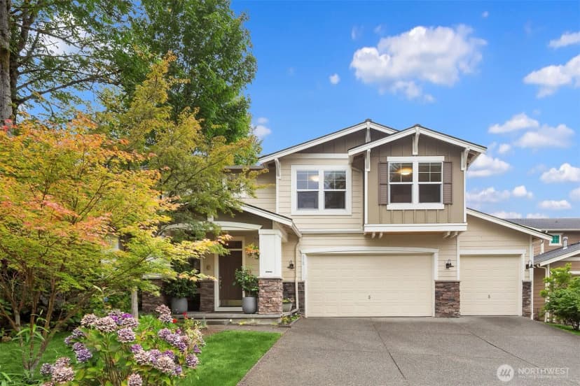 Property photo for 213 245th Place Ne, Sammamish photo 2