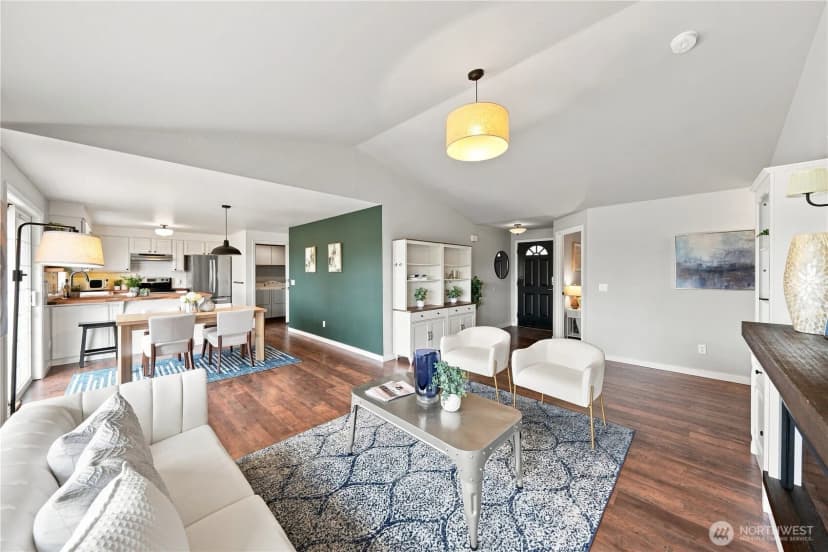 Property photo for 10217 21st Avenue Sw, Seattle photo 11