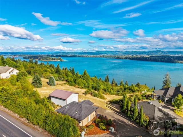 Property photo for 1664 E State Route 4, Cathlamet