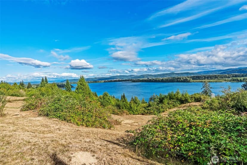 Property photo for 1664 E State Route 4, Cathlamet photo 22
