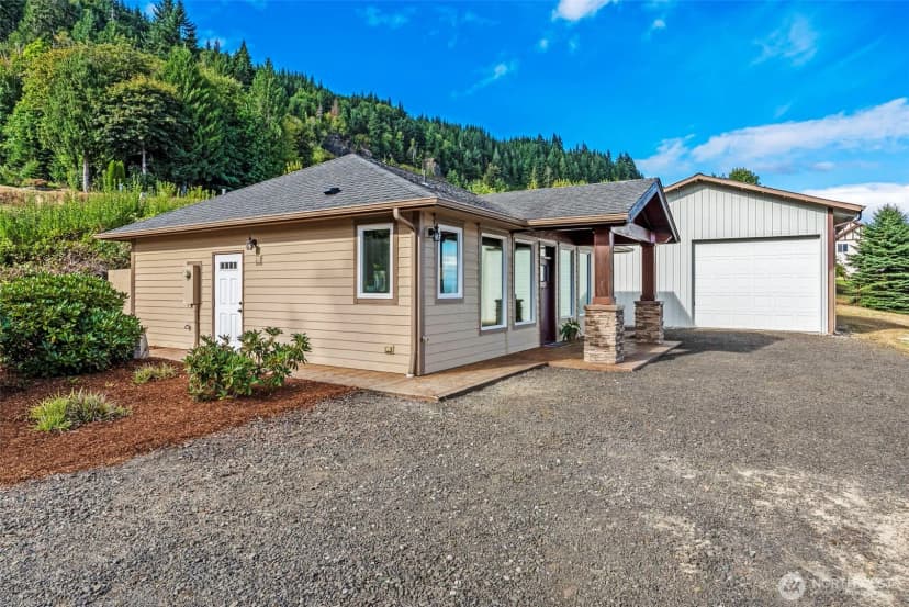 Property photo for 1664 E State Route 4, Cathlamet photo 17