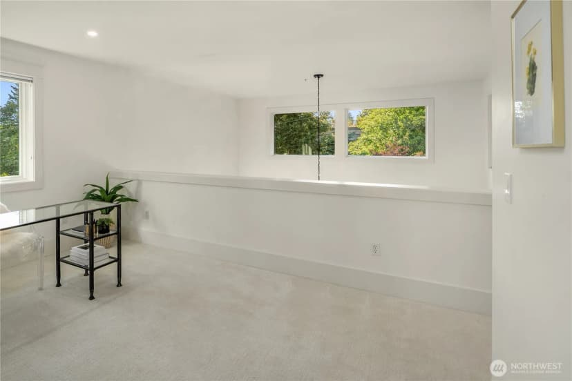 Property photo for 9801 Ne 4th Street #d, Bellevue photo 26