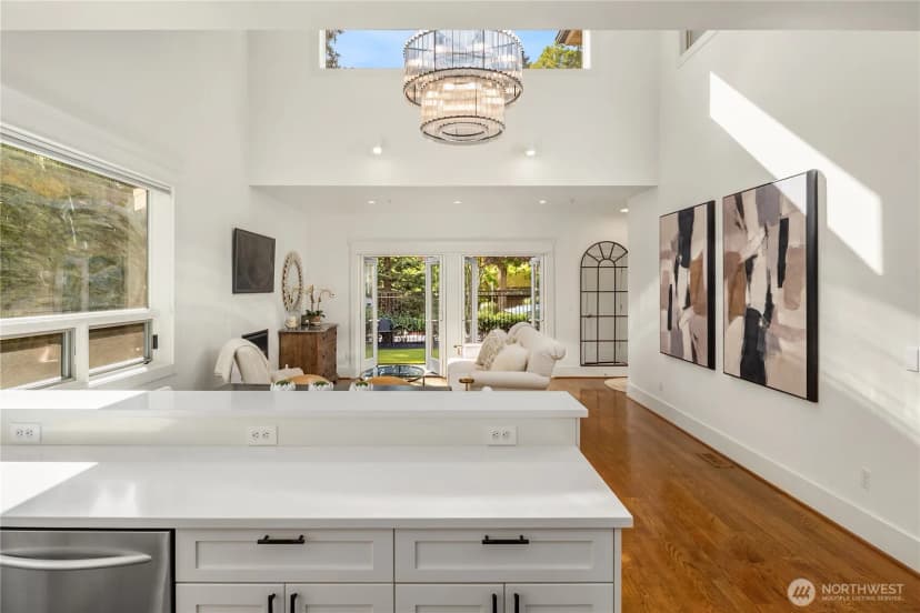 Property photo for 9801 Ne 4th Street #d, Bellevue photo 17