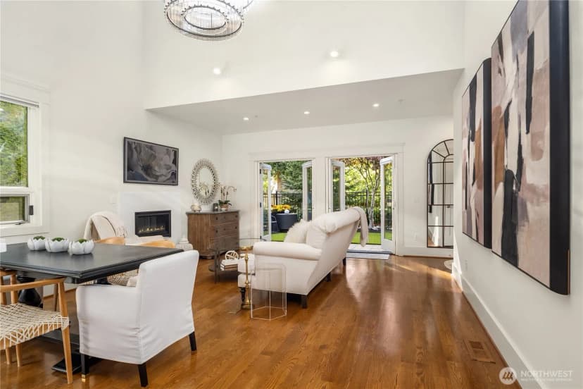 Property photo for 9801 Ne 4th Street #d, Bellevue photo 9