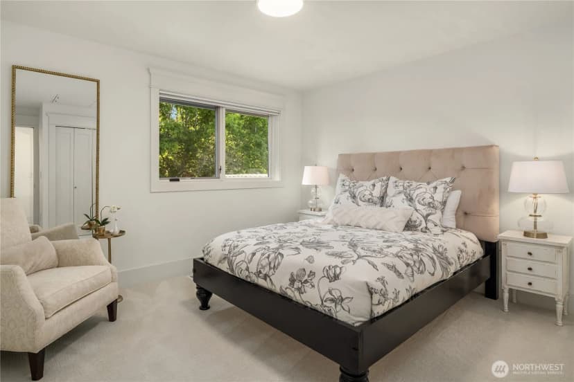 Property photo for 9801 Ne 4th Street #d, Bellevue photo 27