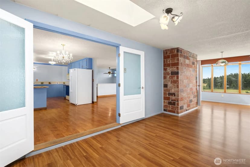 Property photo for 2861 Heller Road, Oak Harbor photo 9