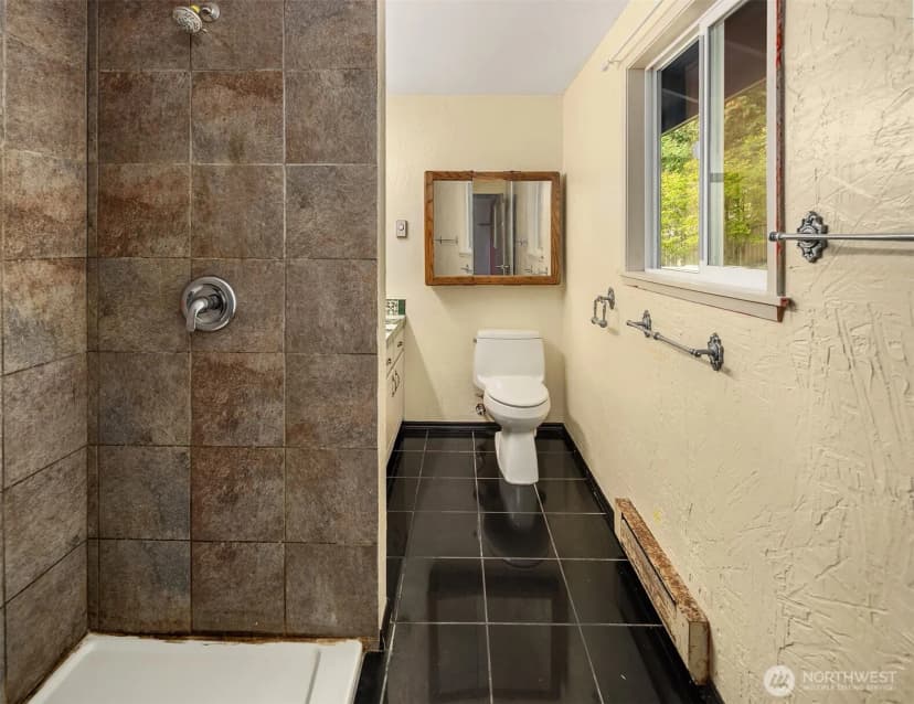 Property photo for 2861 Heller Road, Oak Harbor photo 29
