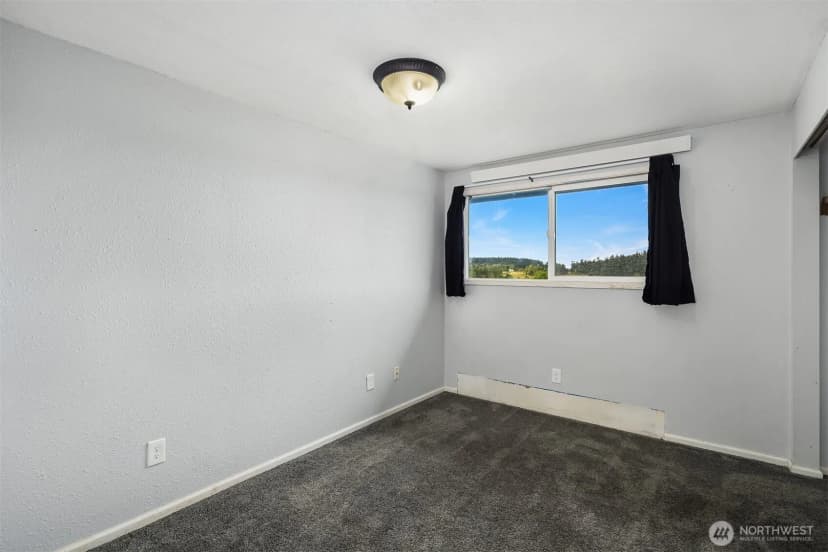 Property photo for 2861 Heller Road, Oak Harbor photo 19